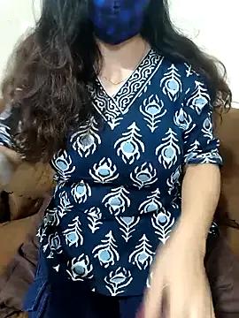 sassy_aly007 — Oil on boobs & 5x ass spank show