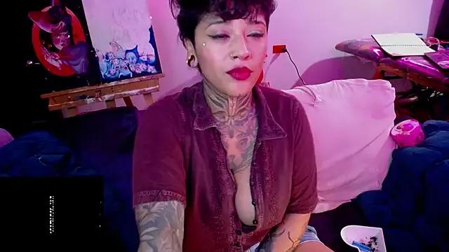sathariel-secretcouckold — flash boobs