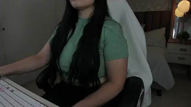 scarlet_miller1 — BOOBSJOB WITH OIL