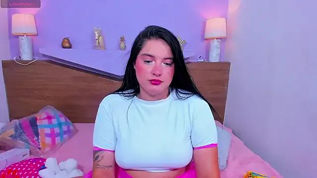 Freechat ScarletEmber3 on StripChat
