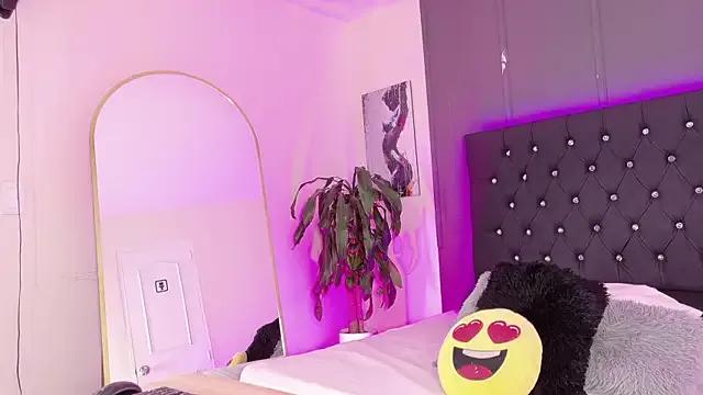Scarlett_Durand — Freechat on StripChat