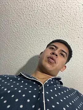 Scarlett_rouse69 — I show my tits