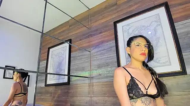 ScarlettQu33n — Stripping + oil