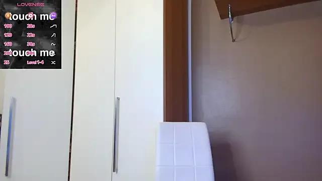 ScarletVerdi — Freechat on StripChat