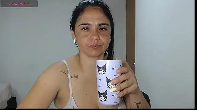 Freechat selena_ferri on StripChat