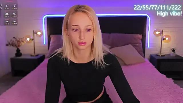 Freechat Selena_Lily on StripChat