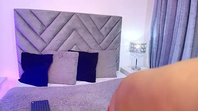 StripChat selena_queen2 is Private selena_queen2 — Private on StripChat