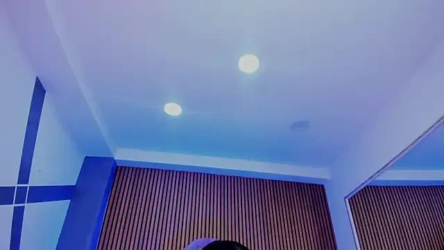 Freechat SelenaStonne on StripChat