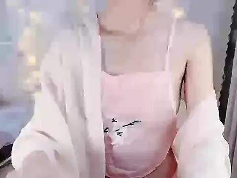 Seradang — pussy with M leg