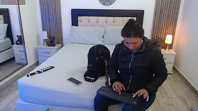 Serena_Houstonn on StripChat 