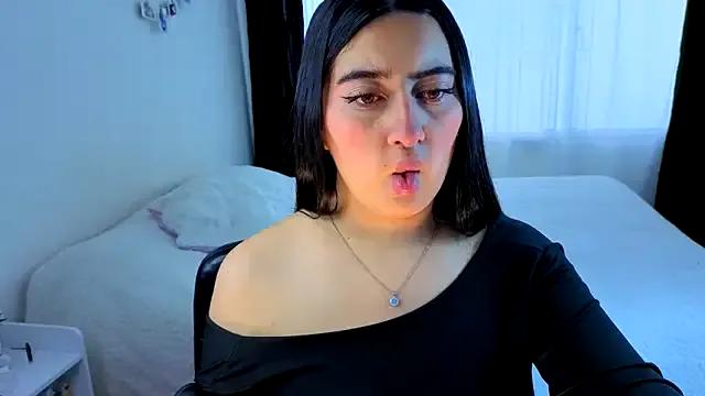 Freechat serenna_se on StripChat