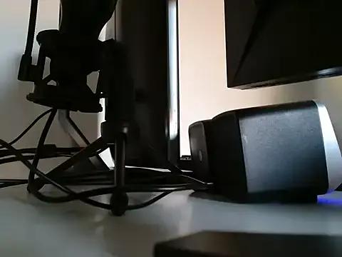 Sex_bomb30 — show pussy