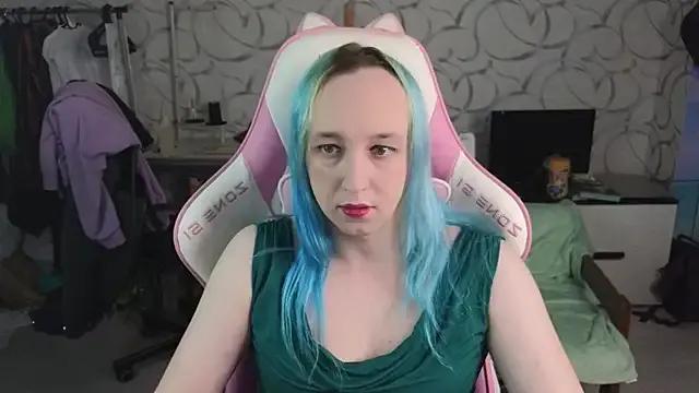 SexyTrixyLove — get naked