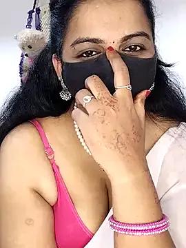 StripChat Sexyy_hott_couple is Freechat Sexyy_hott_couple — Ice cube  in pussy