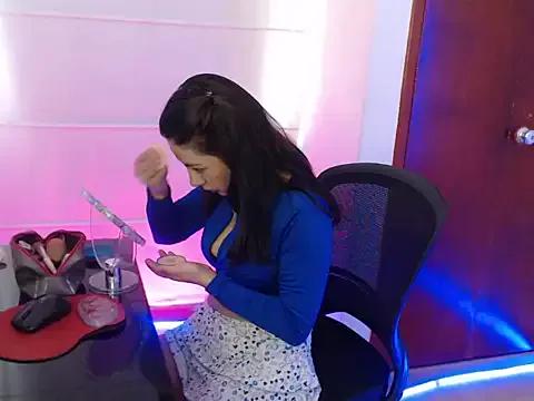 shairaa_brunette — blouse out