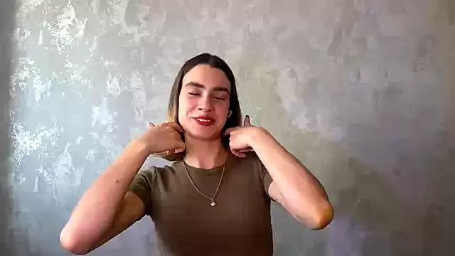 ShandraCartner — do a 360 so you can evaluate the figure