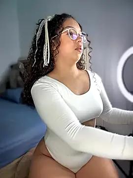 Shara_dreams — Dildo in my pusssy