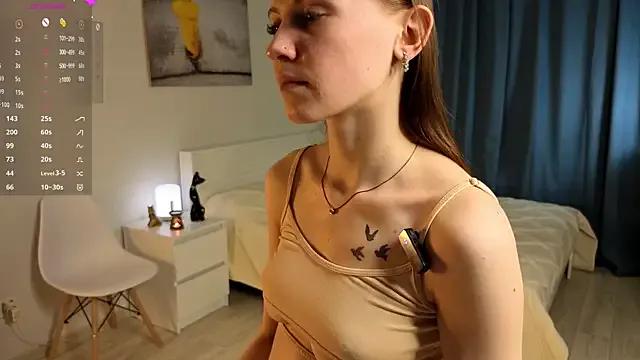 ShawtyEmma — Show tongue