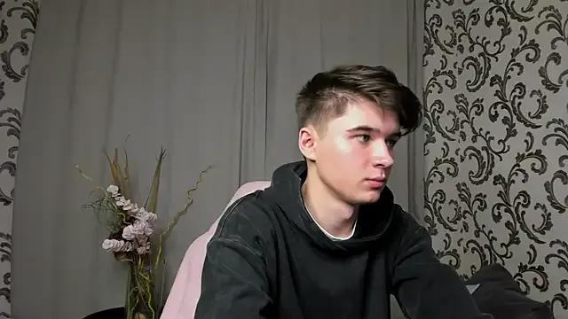Freechat SherlockMax on StripChat