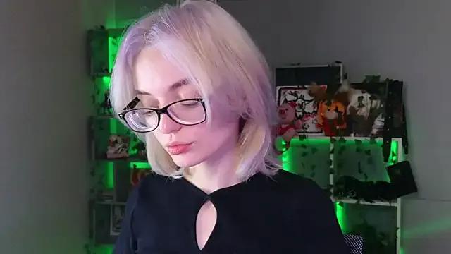 Freechat ShizukaBlanche on StripChat