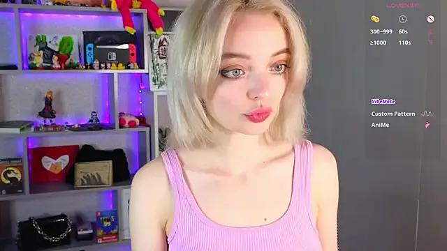 Freechat ShizukaBlanche on StripChat