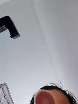 Group Show-body on StripChat