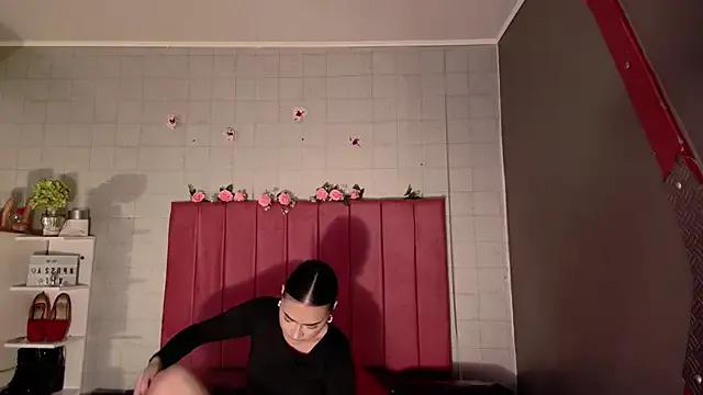 SienaReign —  Slow and provocative blowjob