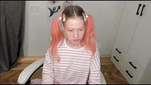 Freechat Silly__Milly on StripChat
