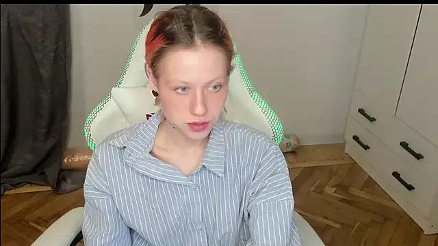 Freechat Silly__Milly on StripChat