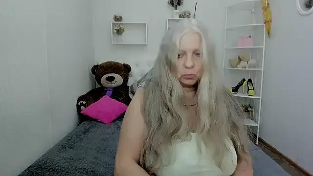 Freechat silver_moon_light on StripChat