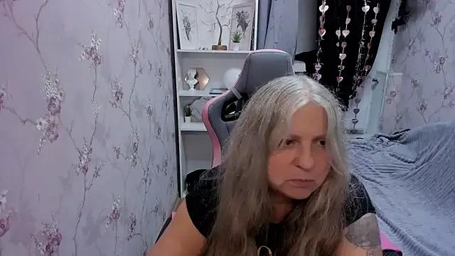 Freechat silver_moon_light on StripChat