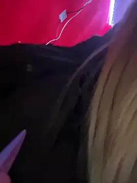 SinfulLovers33 — Finger pussy in middle of the park