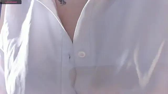 SirenExotica — suck fingers like your dick