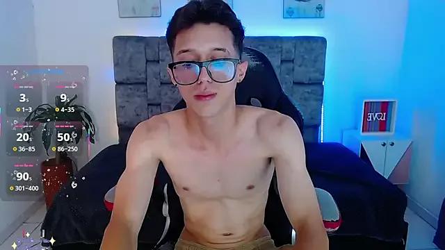 Freechat skinny_bigcock02 on StripChat