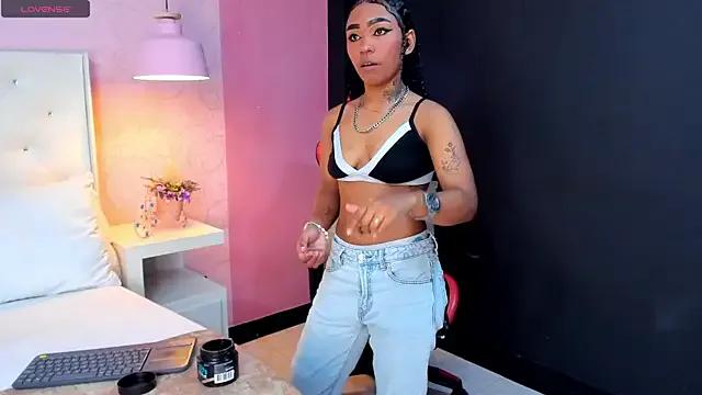 SkylerBloomm — dance naked