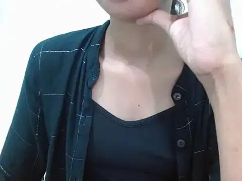 Freechat smallcuute on StripChat