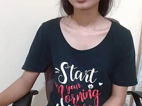 Freechat smallcuute on StripChat