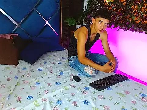 SofiaSantiago4u — Orgasm