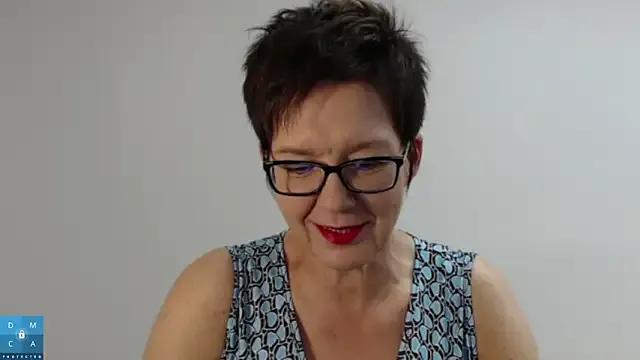 Sofie69Velvet — t shirt off
