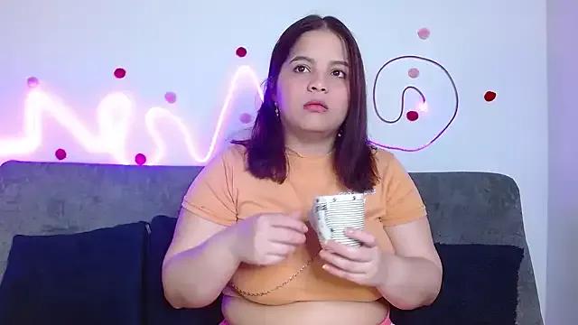 Freechat sophia_cute1_1 on StripChat