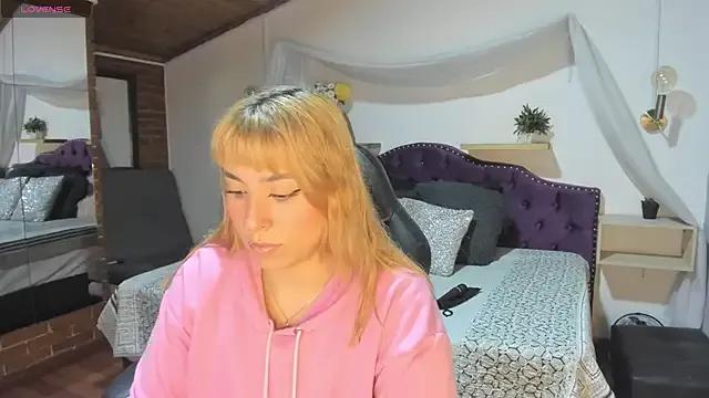 sophialyh_1 — show pussy
