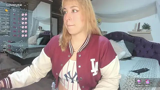 sophialyh_1 — show pussy