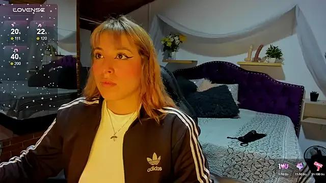 sophialyh_1 — play dildo pussy and cum