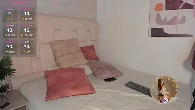 SophieCollins_1 — all naked and oil show