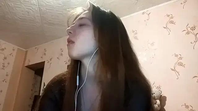 Sophiecuttie — I'll show you a tattoo on my stomach.