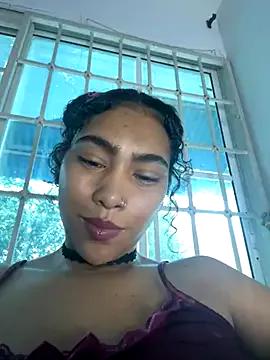 SophieD — Finger my pussy