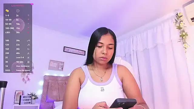 soy_aly_moon — Freechat on StripChat