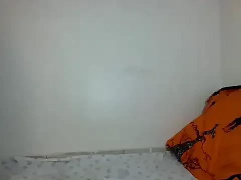 Freechat SquirtQueen16 on StripChat