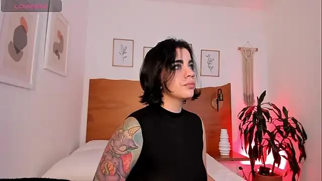 Freechat SuccubusDolly on StripChat