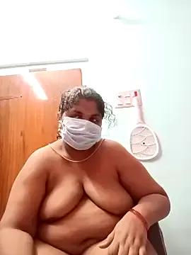 supcpl — Pussy fingiring in public
